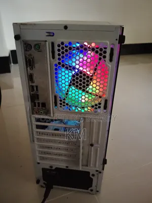 Desktop Computer Gigabyte 8GB AMD Ryzen SSD 256GB