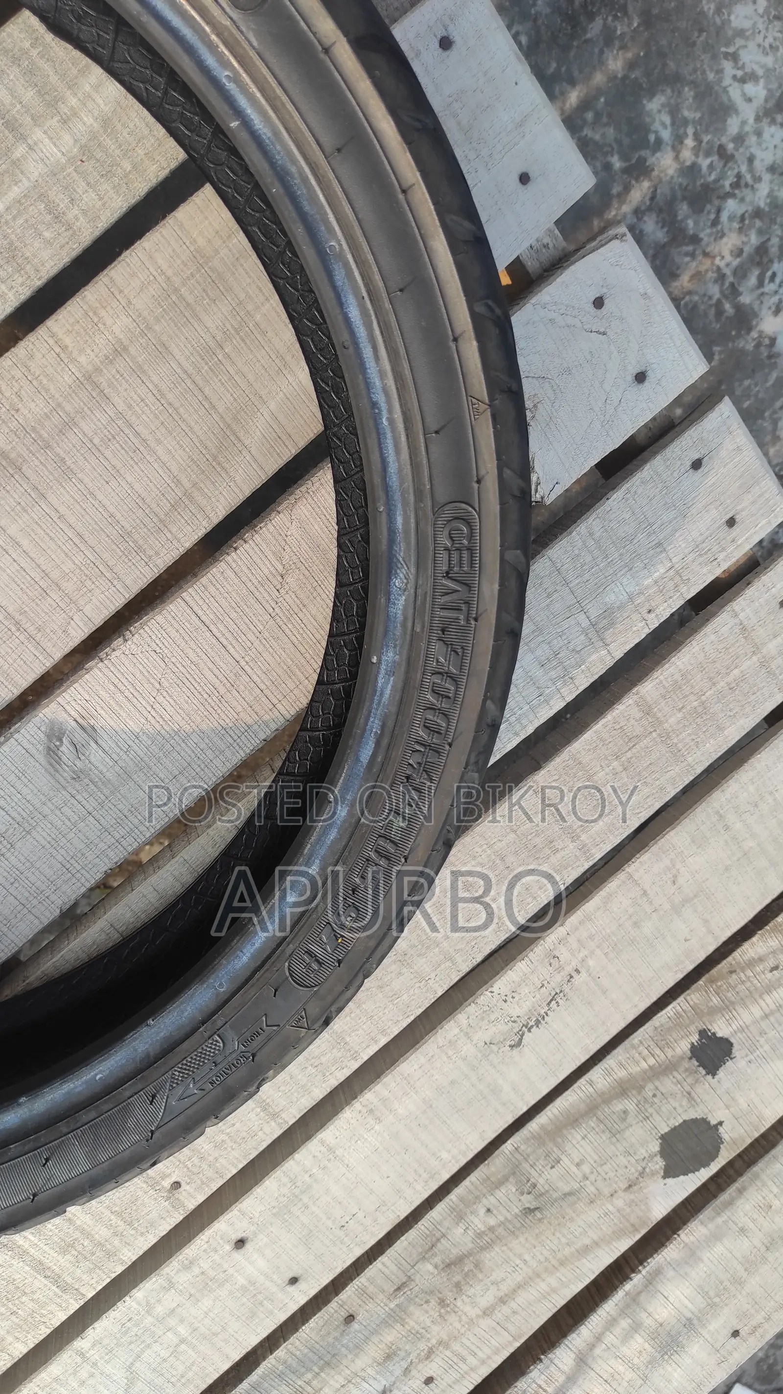 Tire fully new,