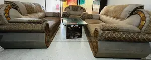 সোফা সেট (২+২+১) সাথে চা টেবিল