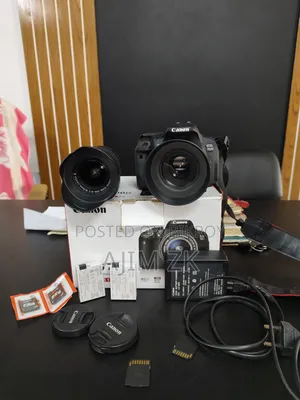 Canon 700D