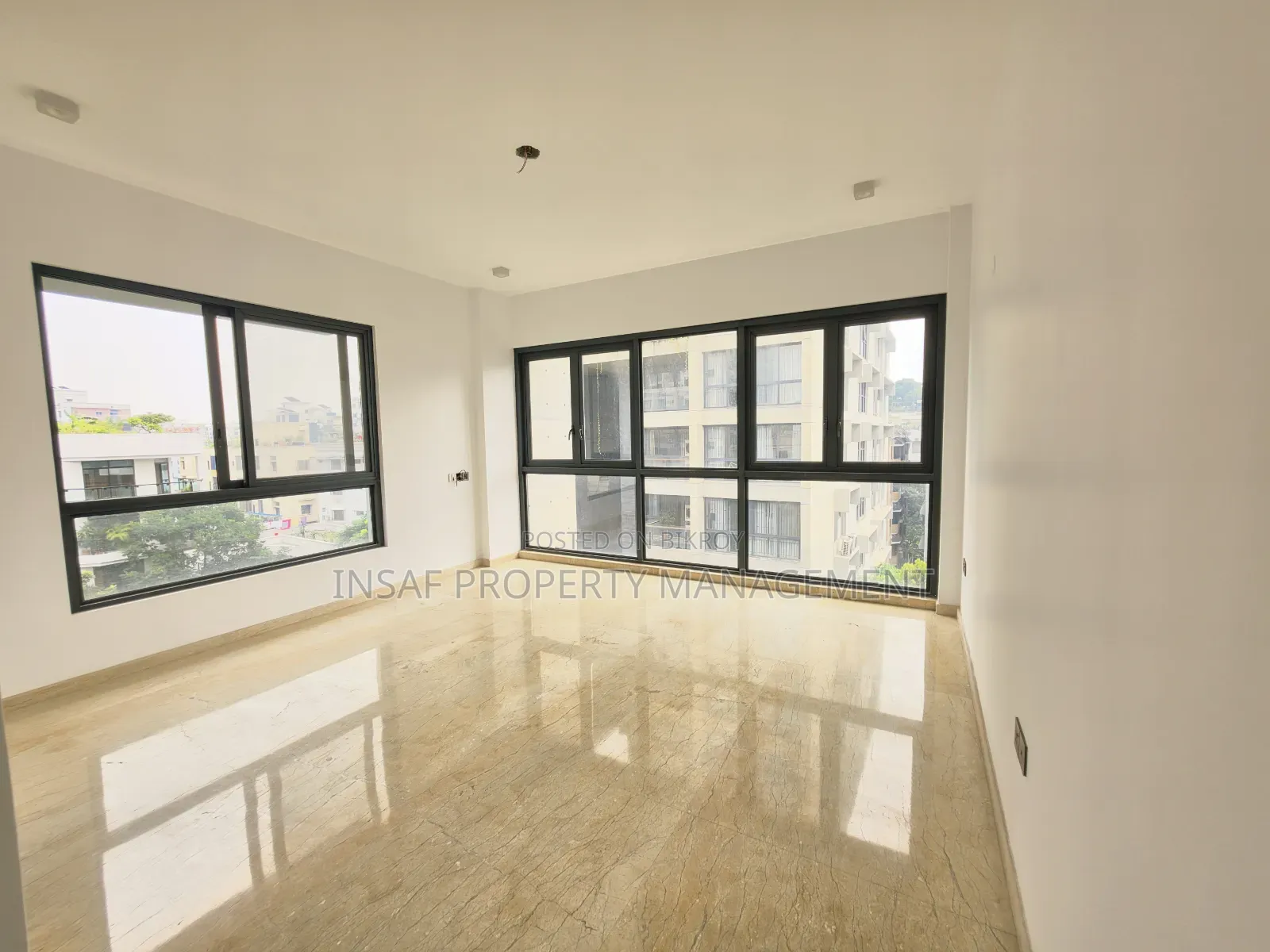 4 Bedroom Apartment in Baridhara for sale