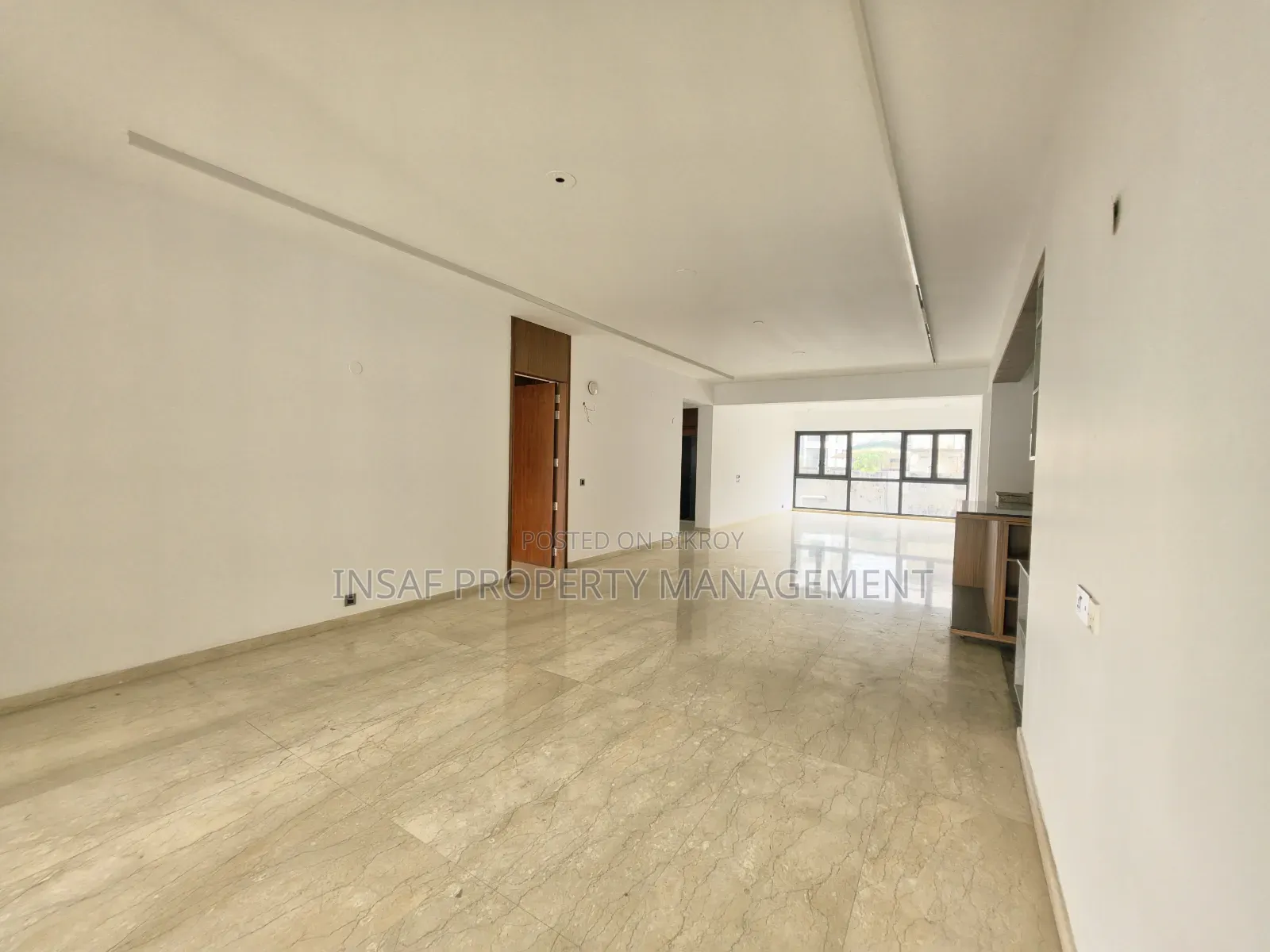 4 Bedroom Apartment in Baridhara for sale