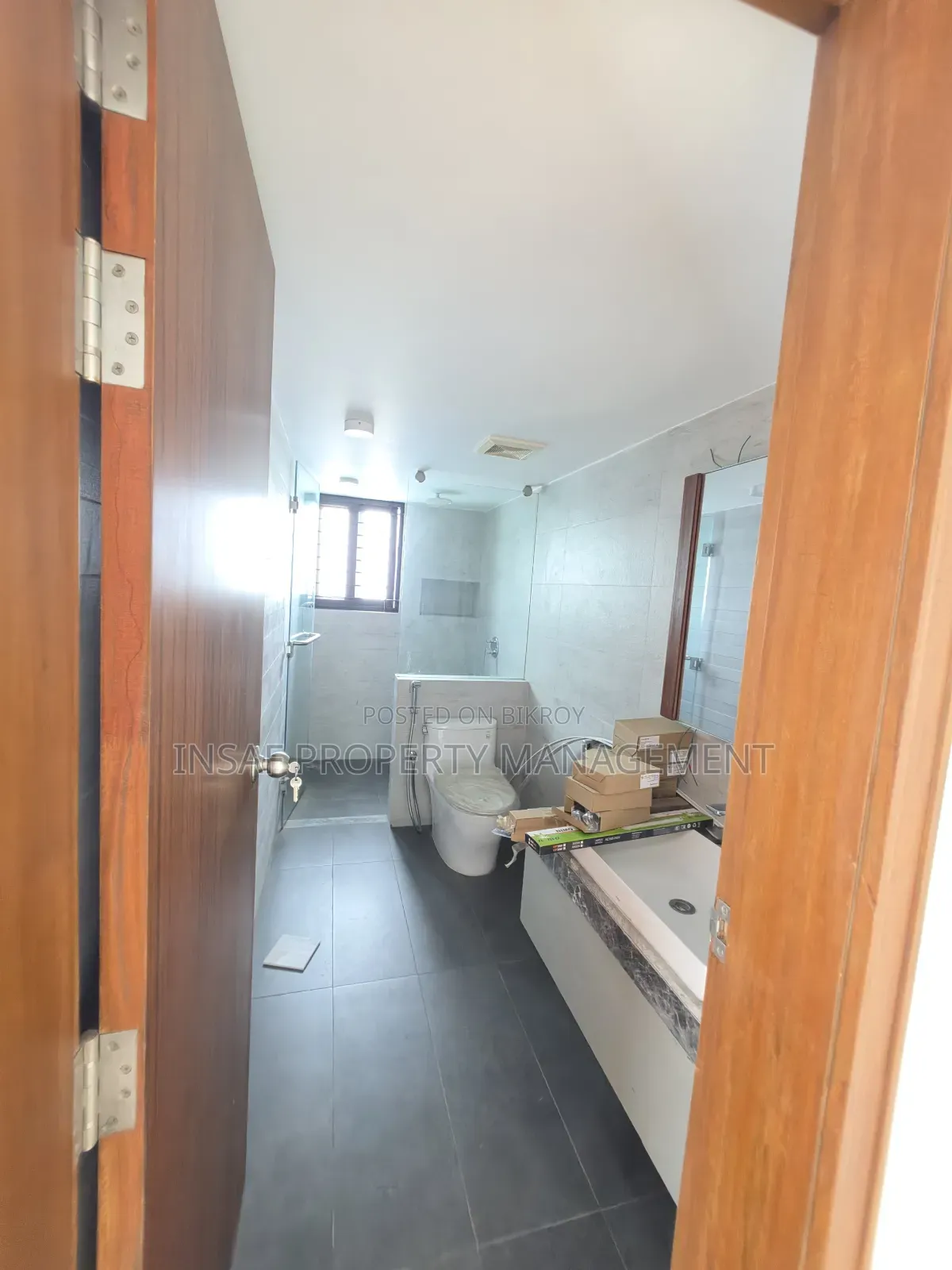 4 Bedroom Apartment in Baridhara for sale