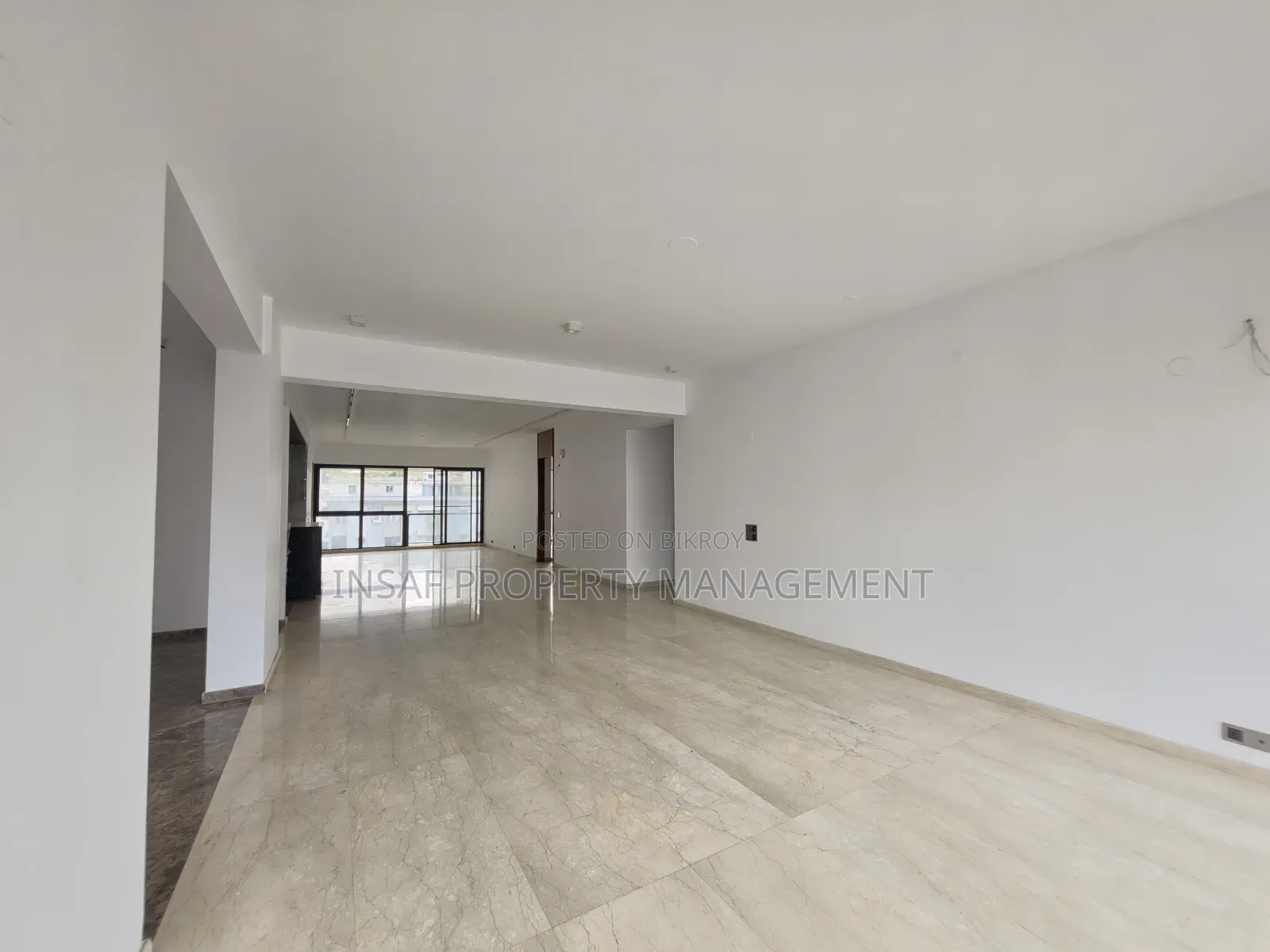 4 Bedroom Apartment in Baridhara for sale