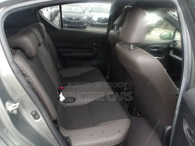 Toyota Aqua 2021 Gray