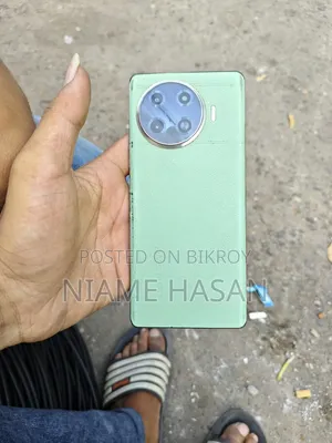 টেকনো স্পার্ক ২০ প্রো প্লাস ২৫৬ জিবি সবুজ