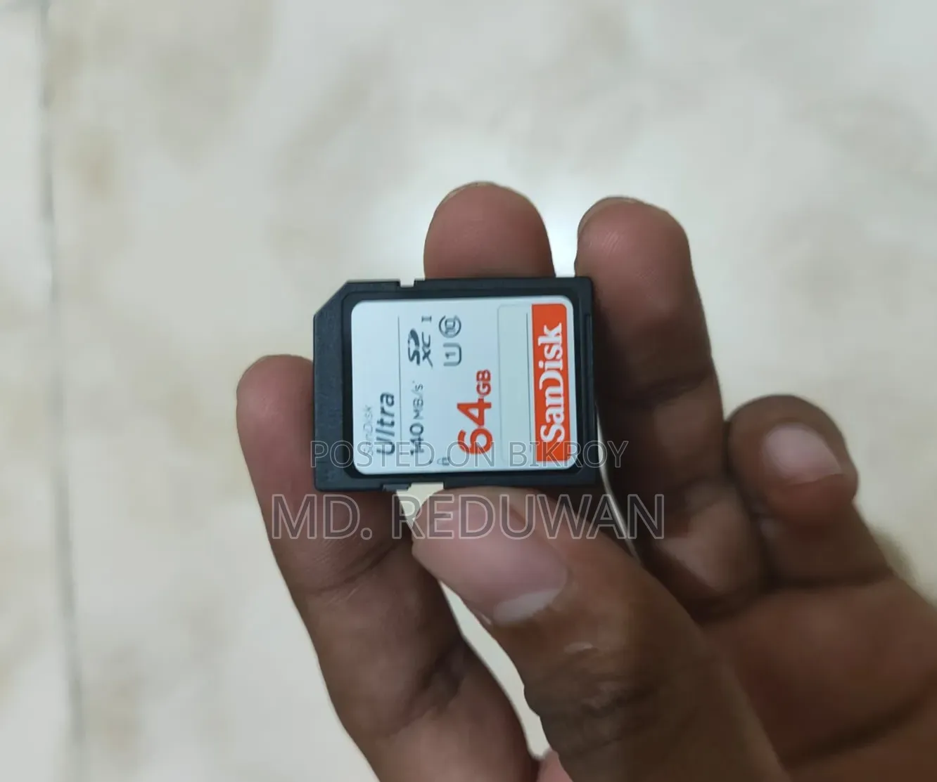 সনি এ৬৪০০ ক্যামেরা