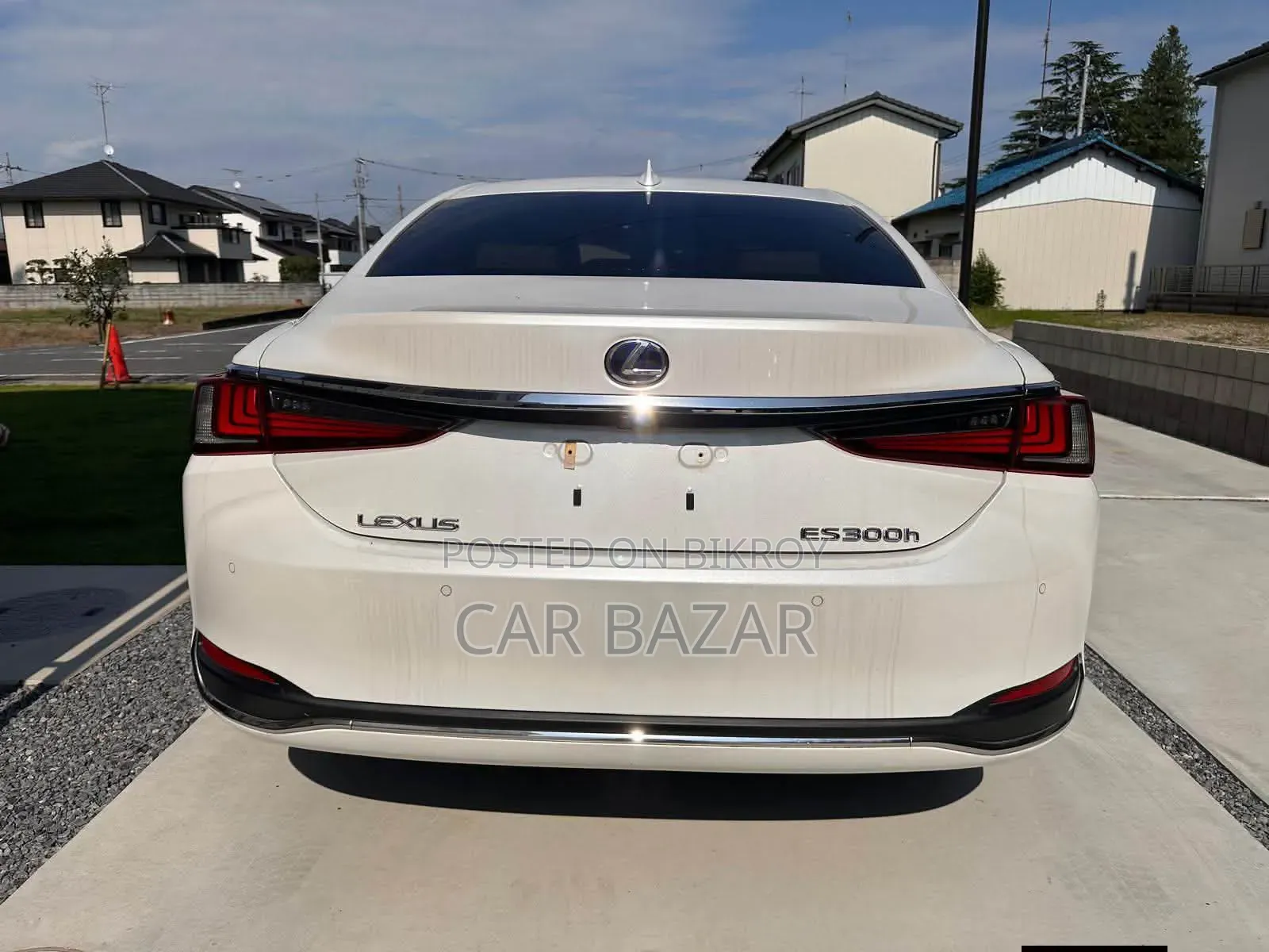 Lexus ES 300h Ultra Luxury 2020 White