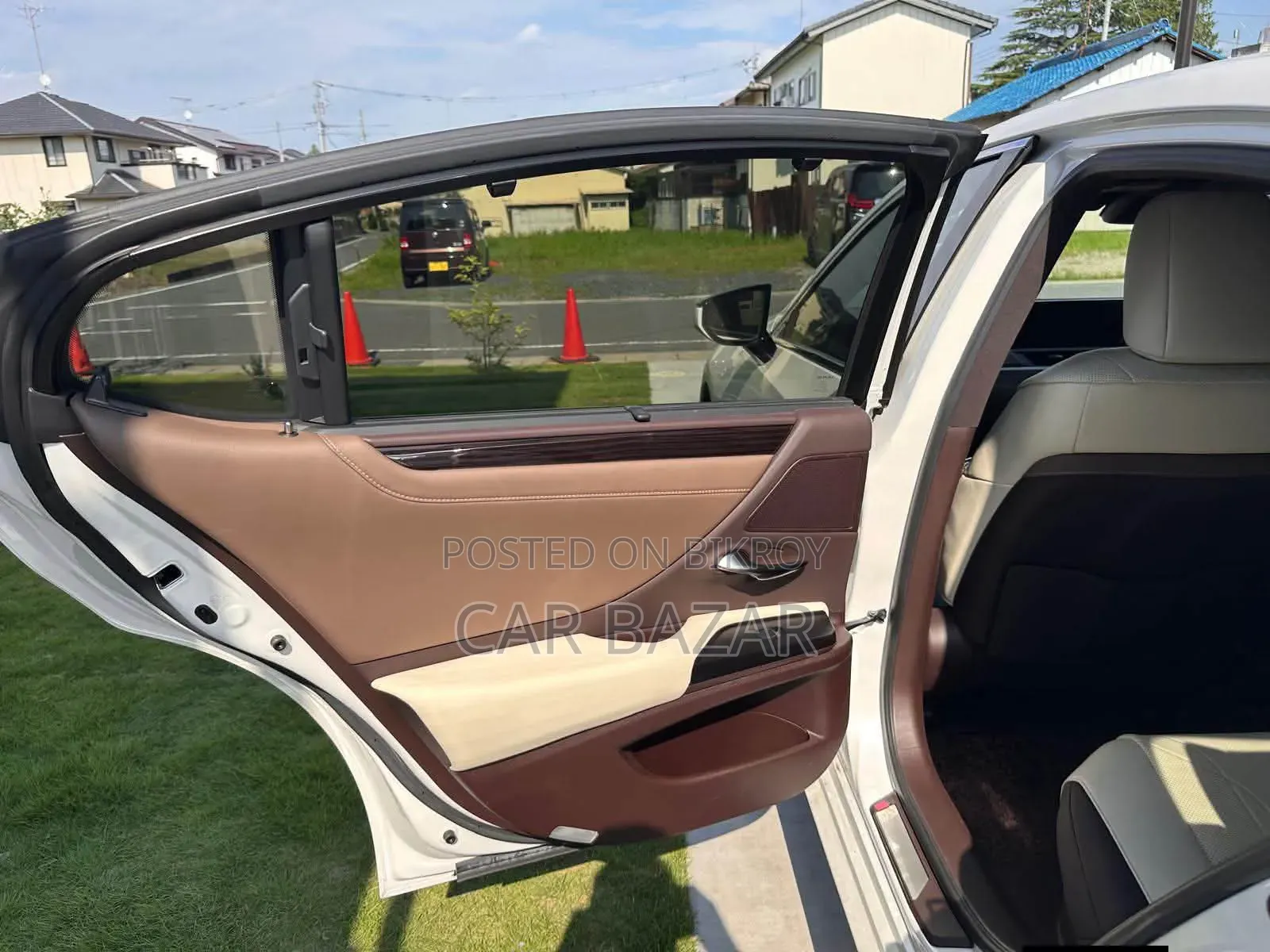 Lexus ES 300h Ultra Luxury 2020 White