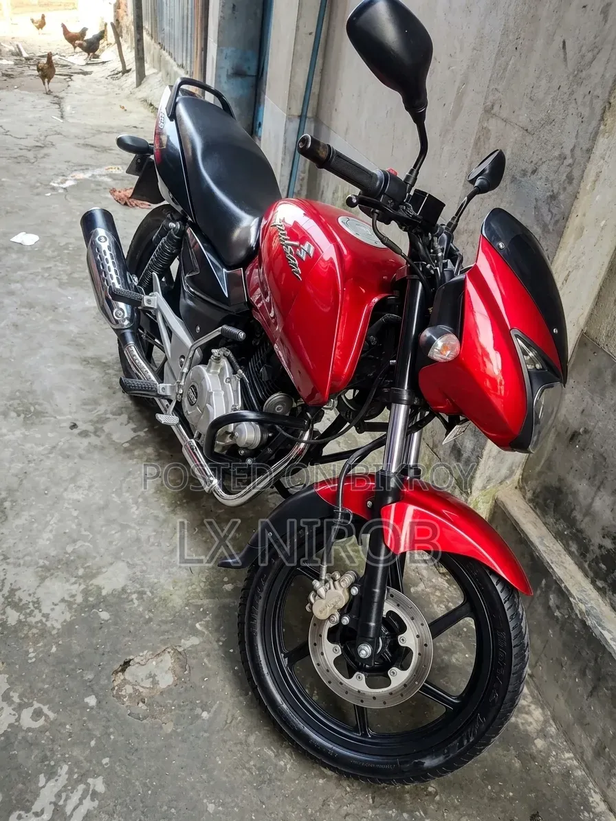 Bajaj Pulsar 150 2016 Red