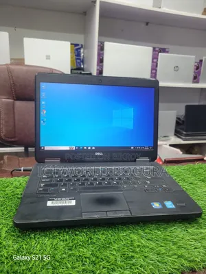 Dell Laptop 4GB Intel Core i5 Solid State Drive 128GB