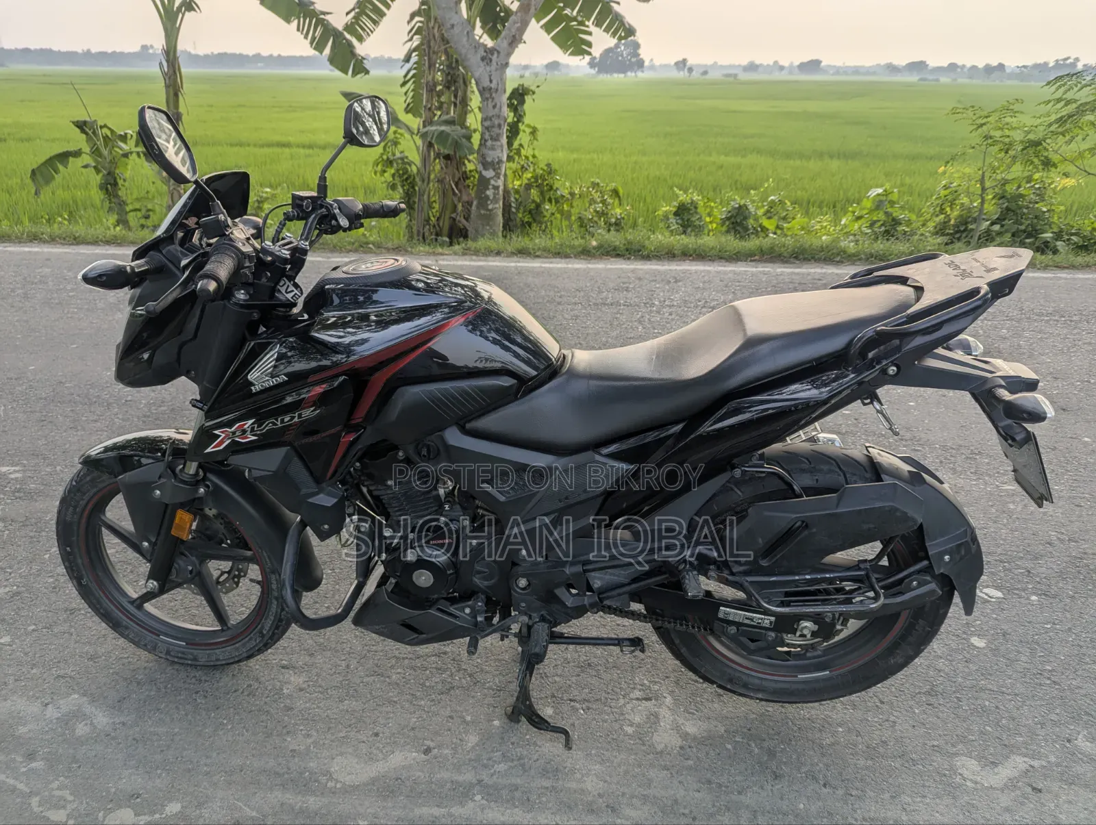 হোন্ডা এক্স-ব্লেড ১৬০ ২০২২ ব্ল্যাক