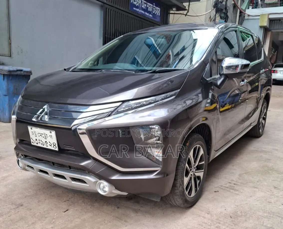 মিতসুবিশি এক্সপ্যান্ডার জিএলএক্স ২০১৯ ব্রাউন