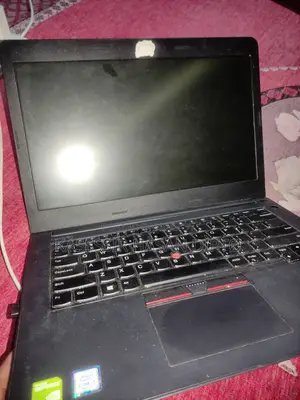 Laptop Lenovo ThinkPad E470 8GB Intel Core i7 HDD+SSD 1T
