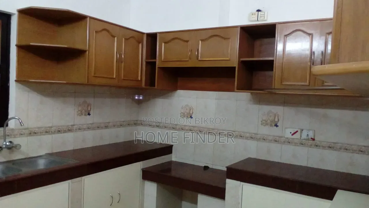 4 Bedroom Apartment in Gulshan for rent