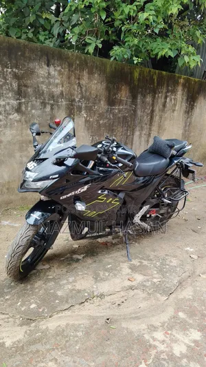 নতুন সুজুকি জিক্সার এসএফ ২০২৬ কালো