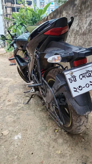 নতুন সুজুকি জিক্সার এসএফ ২০২৬ কালো