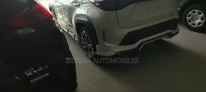 নতুন টয়োটা ইয়ারিস ২০২২ পার্ল