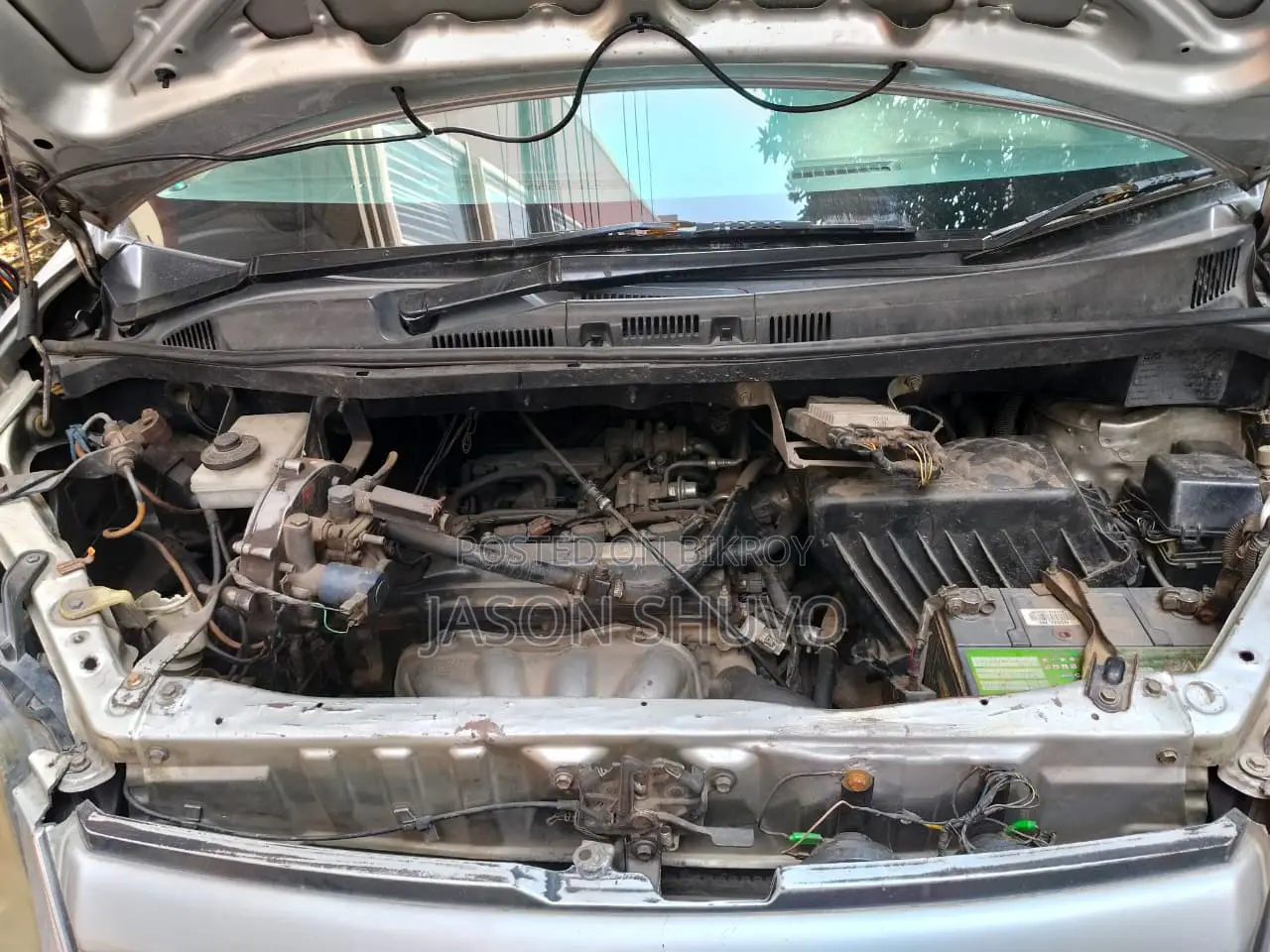 Toyota Noah 2.0 Front-Wheel Drive (8 Seater) 2004 Silver