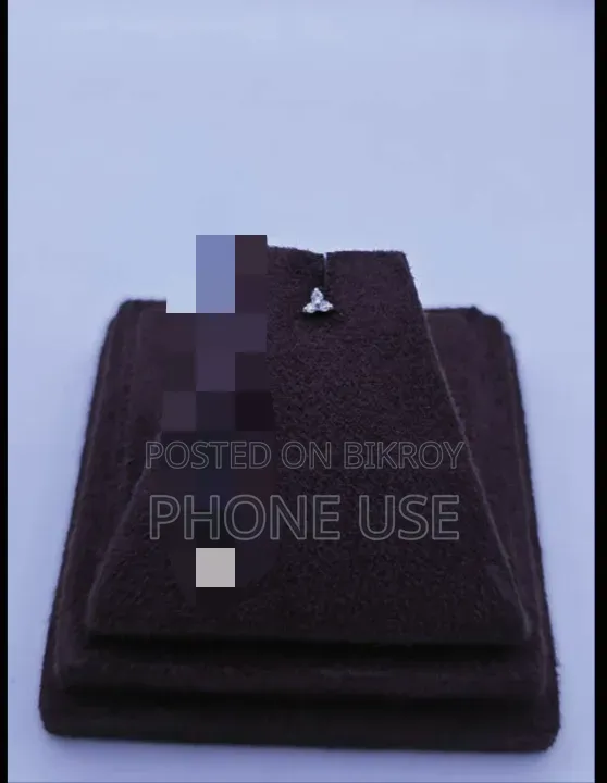 Diamond Nose Pin
