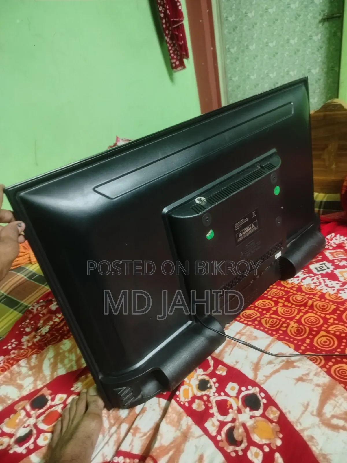 LED Televisions 32"
