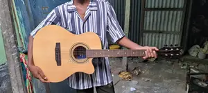 Model :AG-215p-NAG গিটার বিক্রয় করা হবে