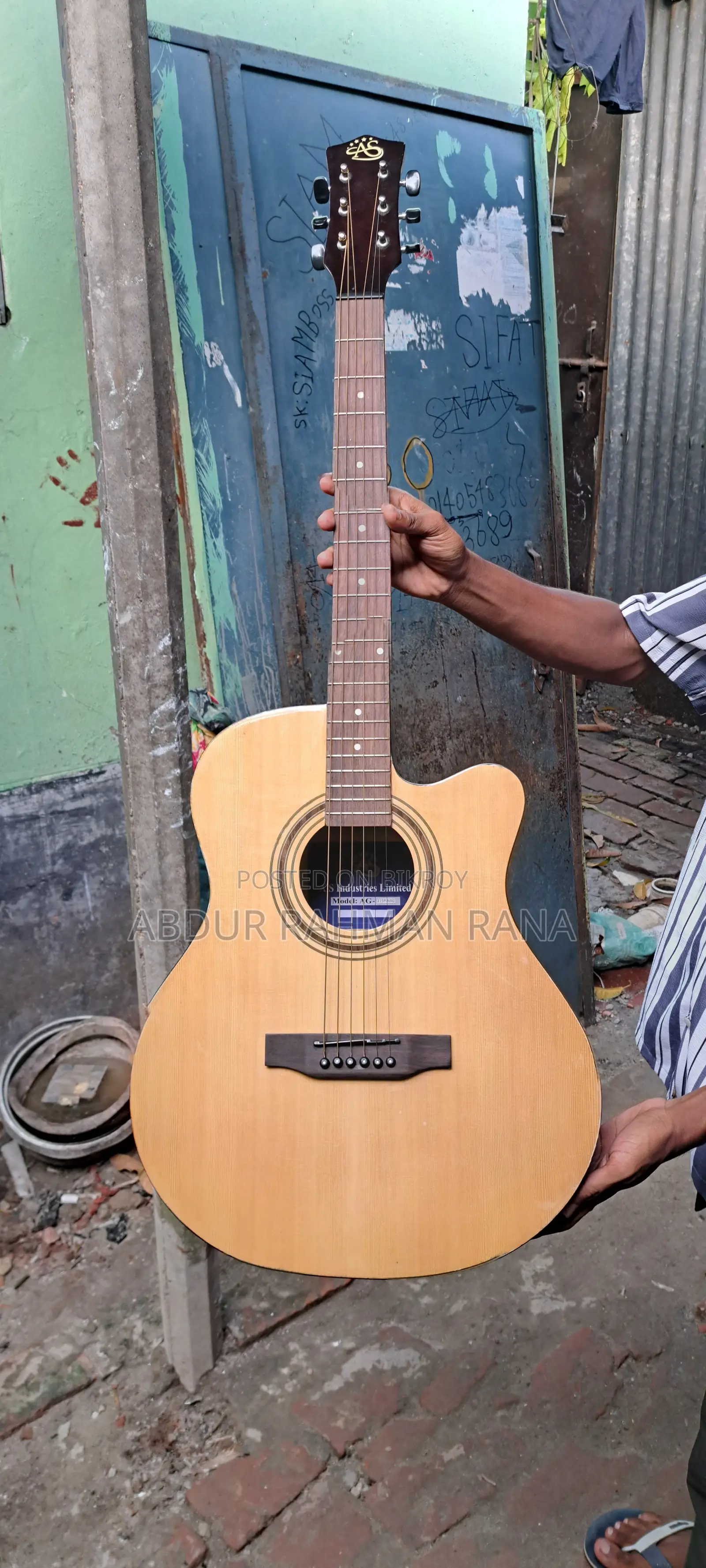 Model :AG-215p-NAG গিটার বিক্রয় করা হবে