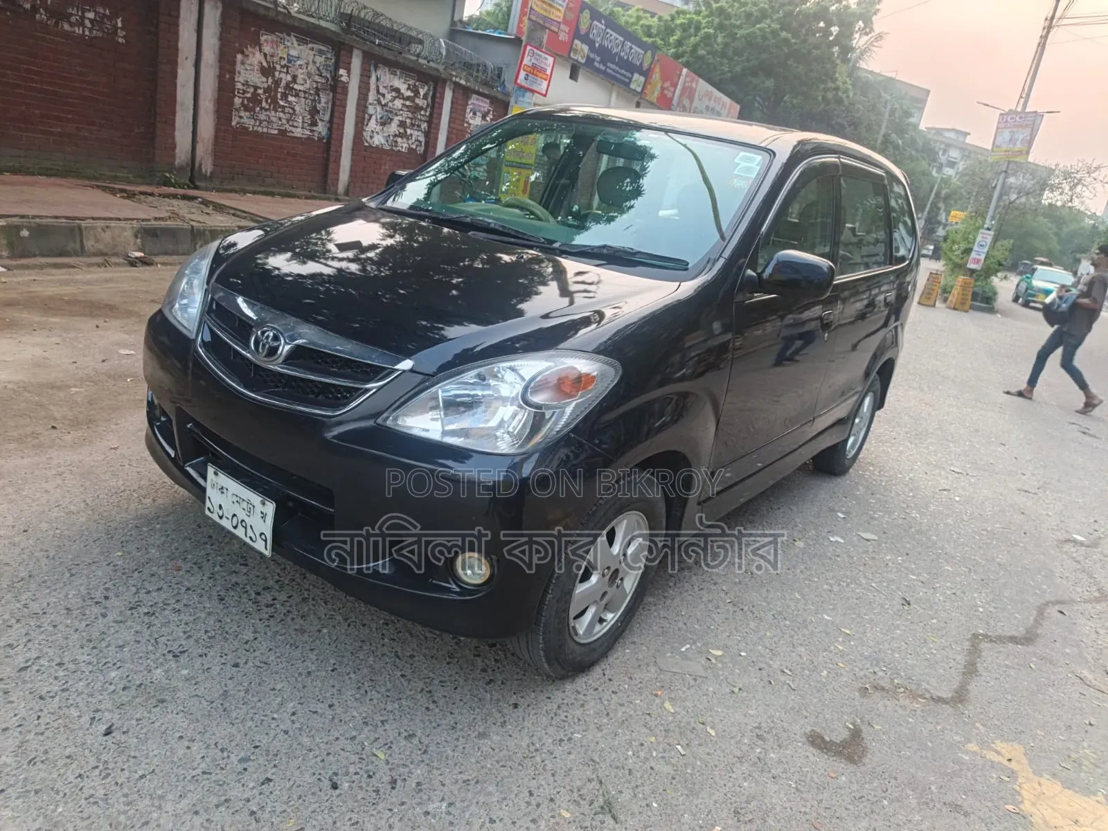 Toyota Avanza 2010 Black