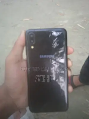 Samsung Galaxy M10 16 GB Black