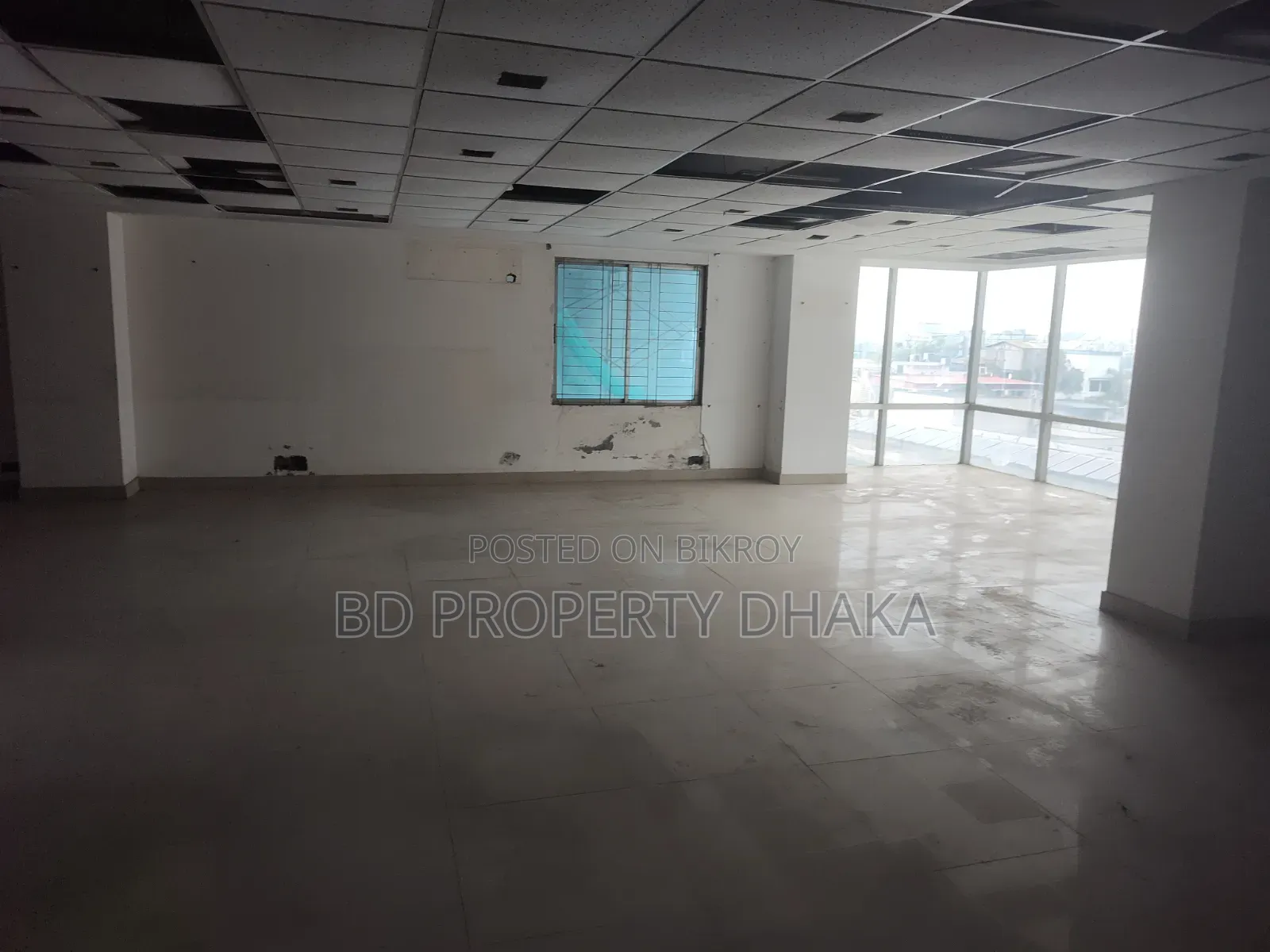 গুলশানে ৬১০০ বর্গফুটের খোলা বাণিজ্যিক স্থান ভাড়া