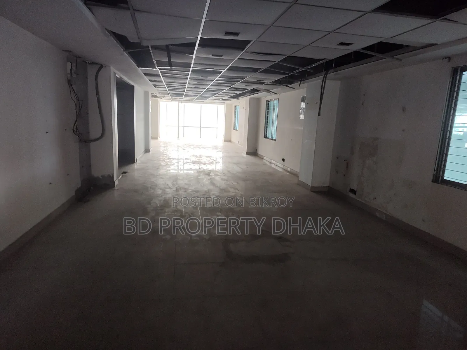 গুলশানে ৬১০০ বর্গফুটের খোলা বাণিজ্যিক স্থান ভাড়া