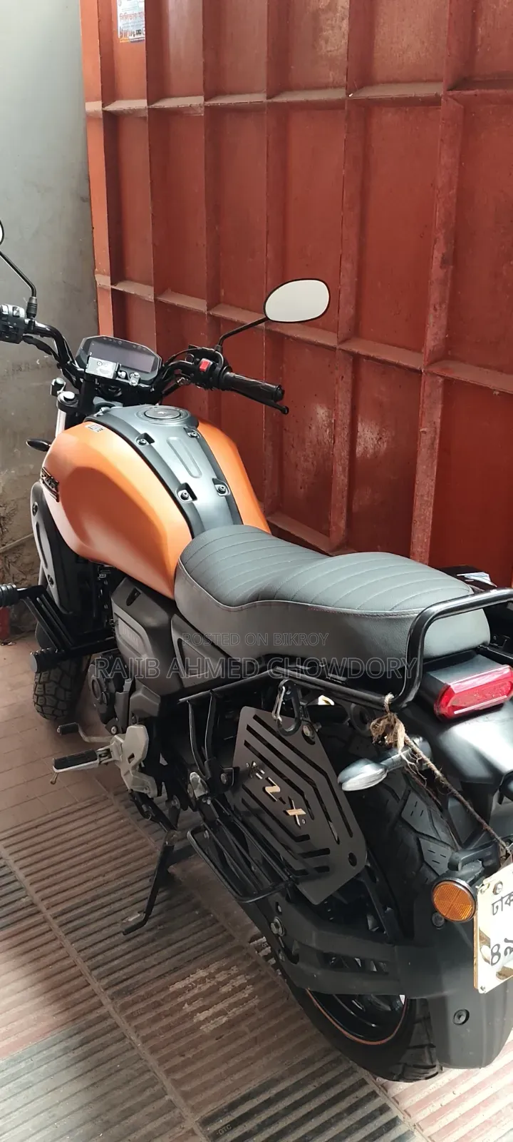 Yamaha FZ-X 2024 Orange