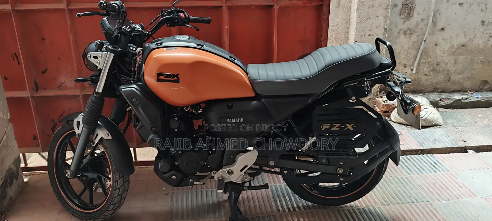 Yamaha FZ-X 2024 Orange