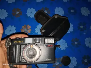 Yashica MF-2 Super DX Vintage 35mm Film Camera With Original Pouch