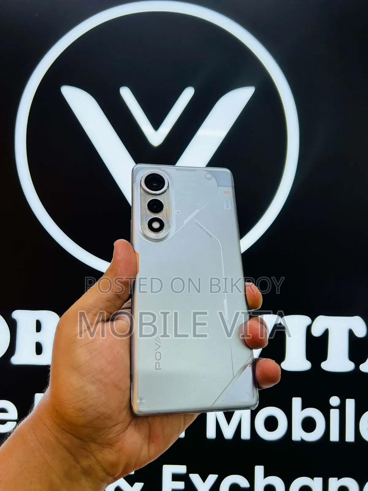 Tecno Pova Curve 256 GB Silver