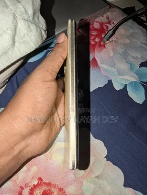 Vivo Y16 64 GB Gold