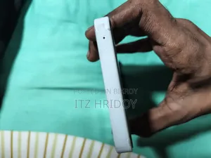 নতুন নাথিং ফোন ৩এ ১২৮ জিবি হোয়াইট