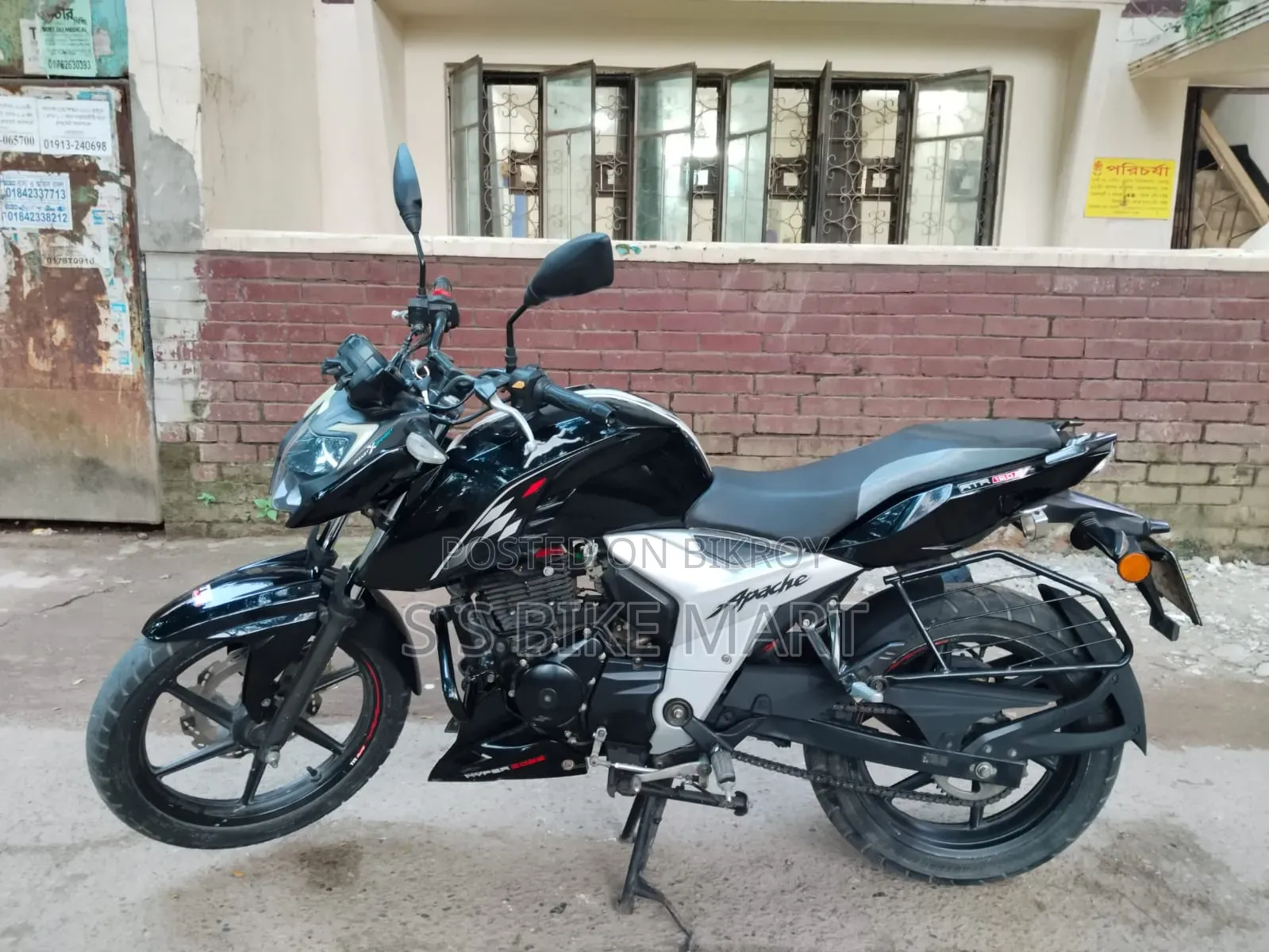 TVS Apache 160 4V 2021 Black