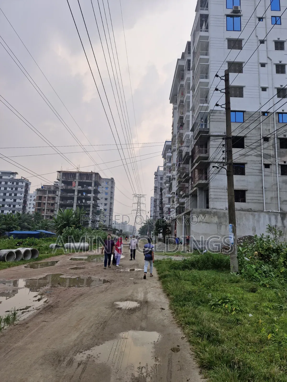 South facing 3 katha plot for sale at Aftabnagar Block L Sector 3 Road 11