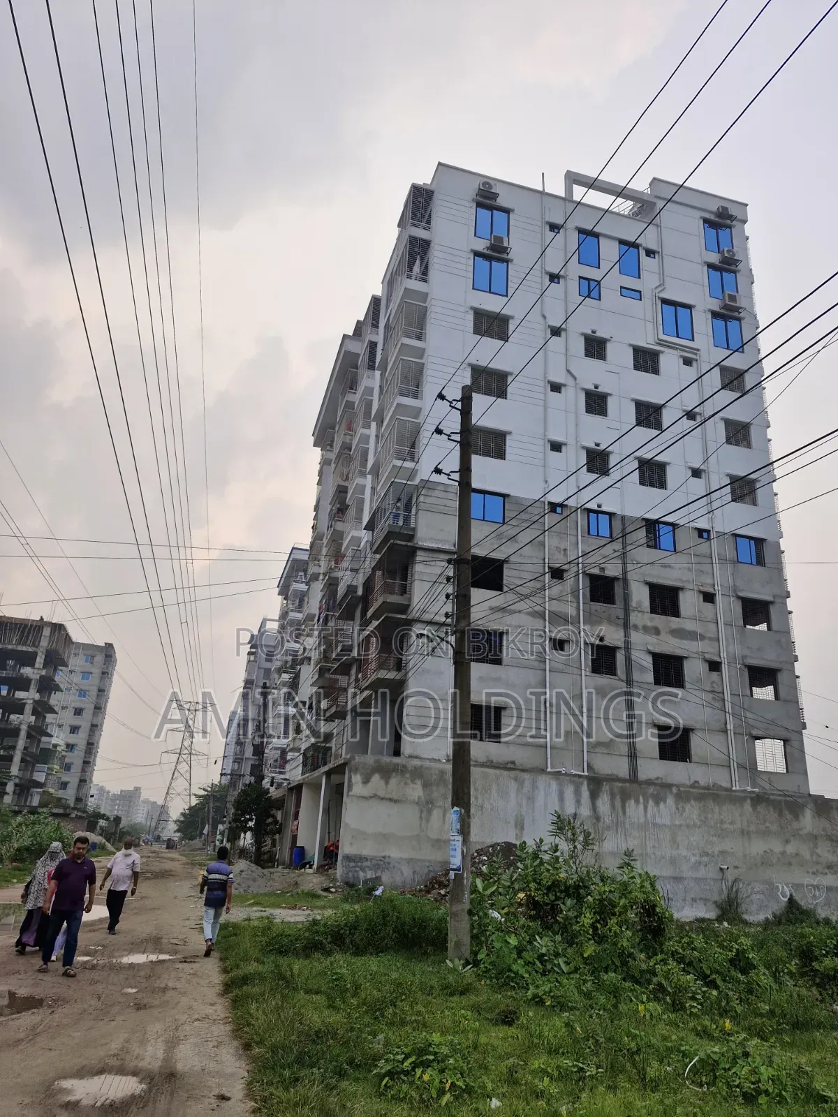 South facing 3 katha plot for sale at Aftabnagar Block L Sector 3 Road 11