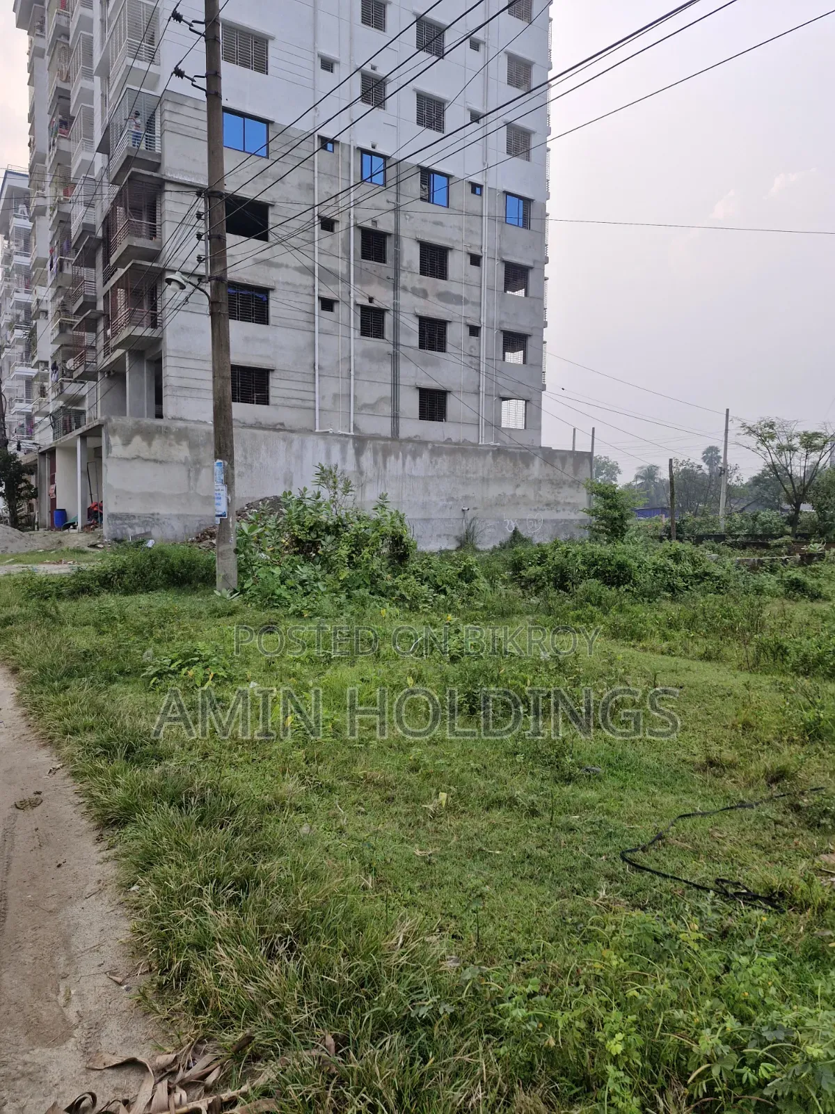 South facing 3 katha plot for sale at Aftabnagar Block L Sector 3 Road 11