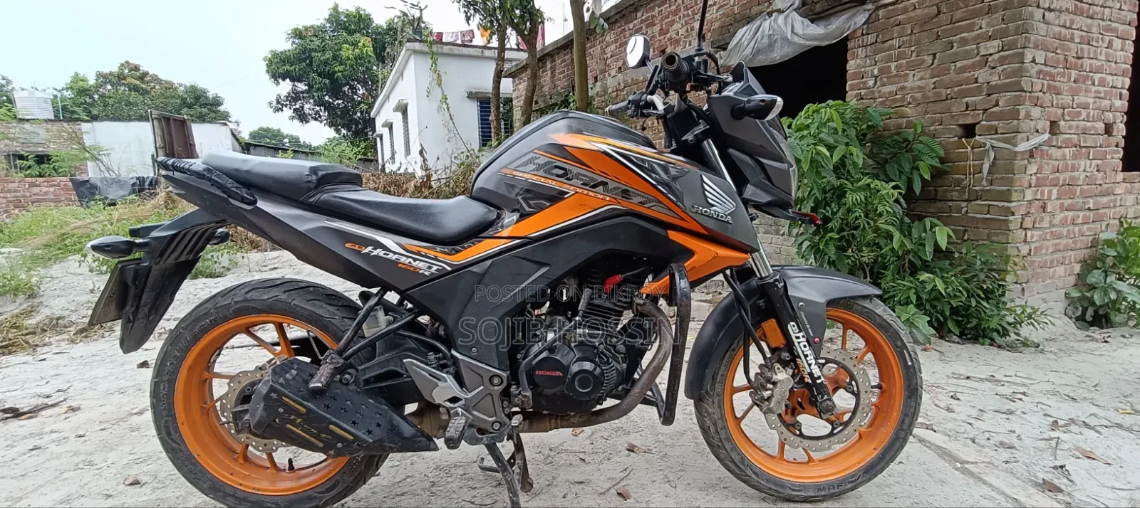 Honda Hornet 2021 Orange