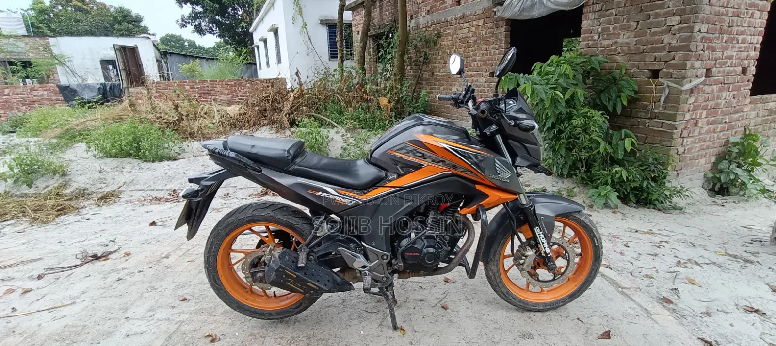 Honda Hornet 2021 Orange