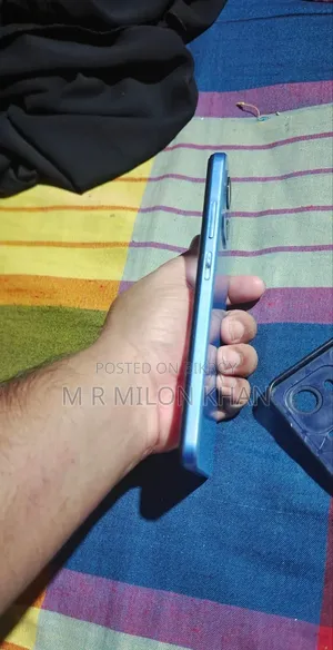 Symphony Z47 64 GB Blue