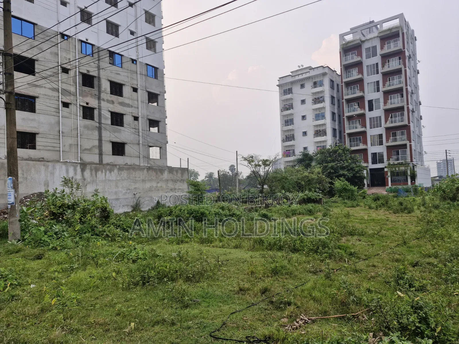 3.5 katha bounded plot for sale at Aftabnagar Block C Road 2