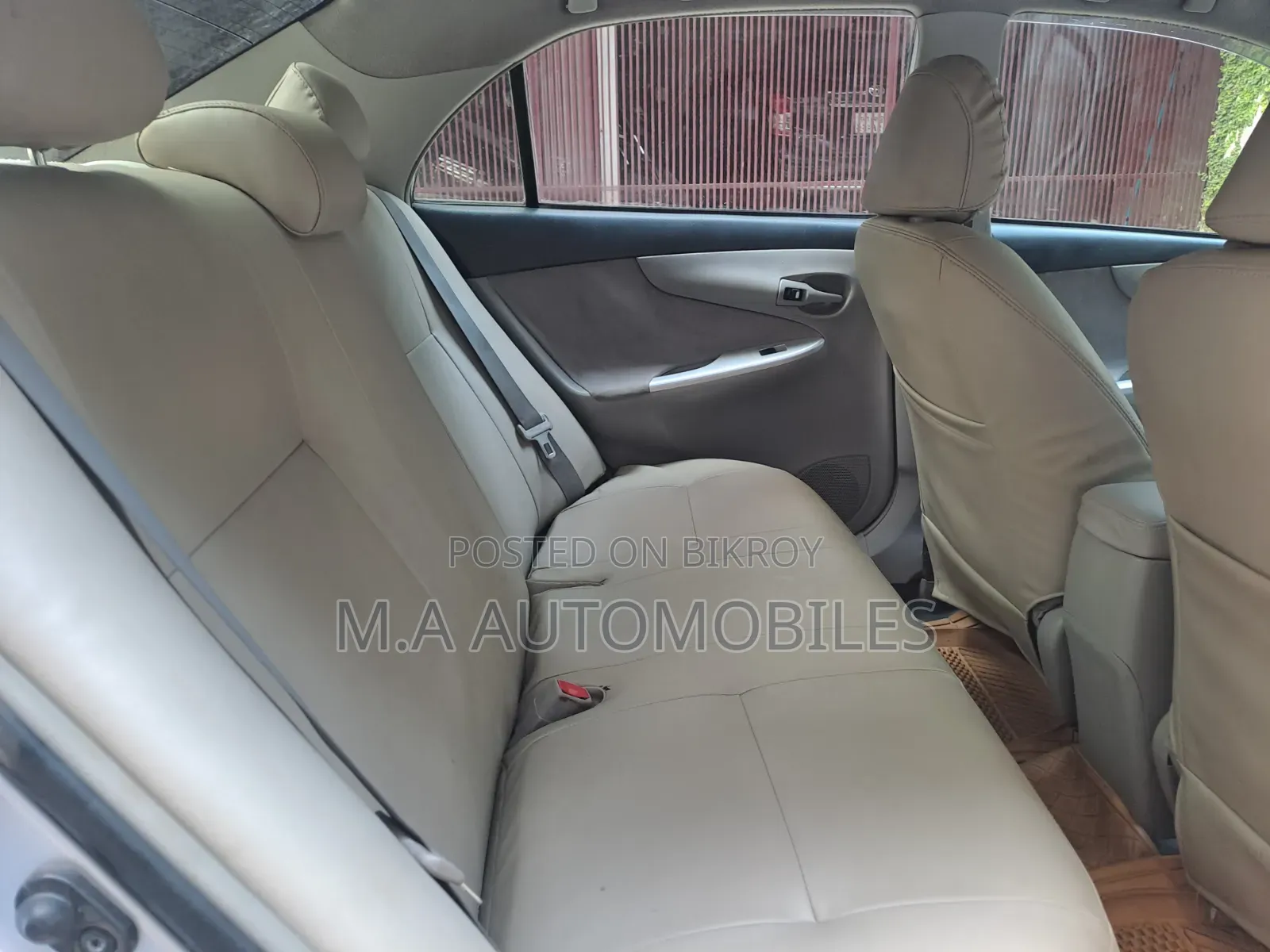 Toyota Axio 2010 Silver