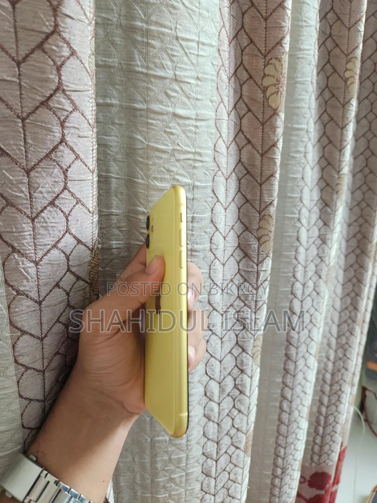 Apple iPhone 11 64 GB Yellow