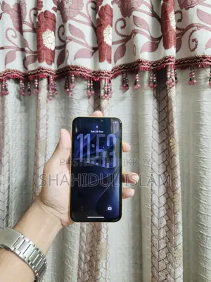 Apple iPhone 11 64 GB Yellow