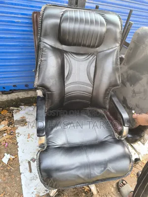 অফিস চেয়ার এবং টেবিল কম্বো