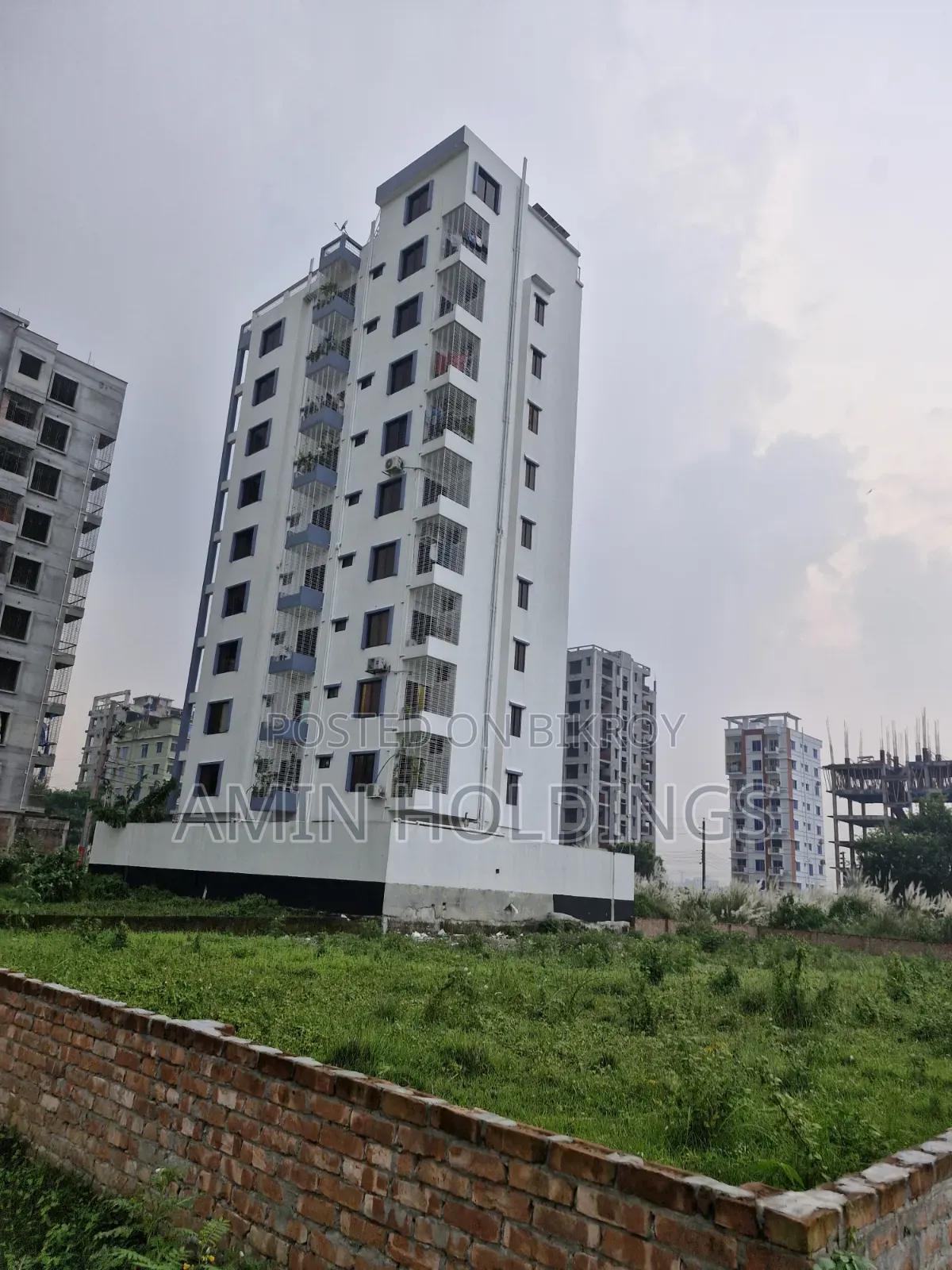 10.5 Katha Boundary Plt Facing South on Road No 2 Block A Aftabnagar